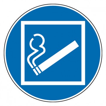Schild Gebotszeichen Rauchen innerhalb des begrenzten Raumes gestattet · selbstklebend
