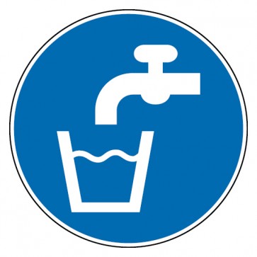 Gebotsschild Trinkwasser