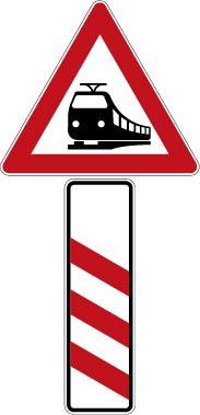 Aufkleber Gefahrzeichen Bahnübergang mit Dreistreifiger Bake, Aufstellung links · Zeichen 156-20 | stark haftend - Verkehrszeichen STVO