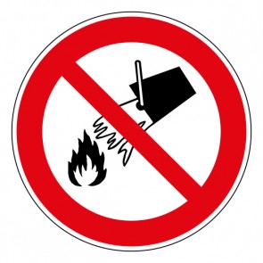 Schild Verbotszeichen · Mit Wasser löschen verboten · ISO 7010 P011 · selbstklebend