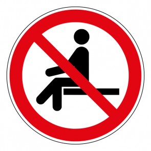 Verbotszeichen Sitzen verboten · ISO_7010_P018 · MAGNETSCHILD
