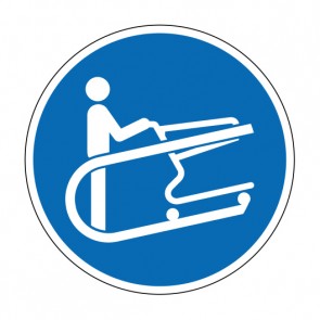 Schild Gebotszeichen Griff des Wagens festhalten · ISO_7010_M060 · selbstklebend
